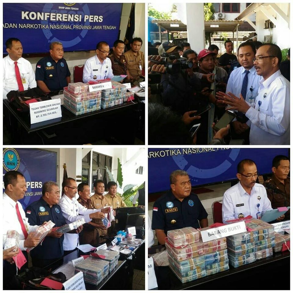 Press Release pengungkapan kasus TPPU Narkotika kelompok Banjarmasin Jaringan Cristian Jaya Kusuma als Sancai dengan aset uang Rp. 4,8 M Press Release pengungkapan kasus TPPU Narkotika kelompok Banjarmasin Jaringan Cristian Jaya Kusuma als Sancai dengan aset uang Rp. 4,8 M