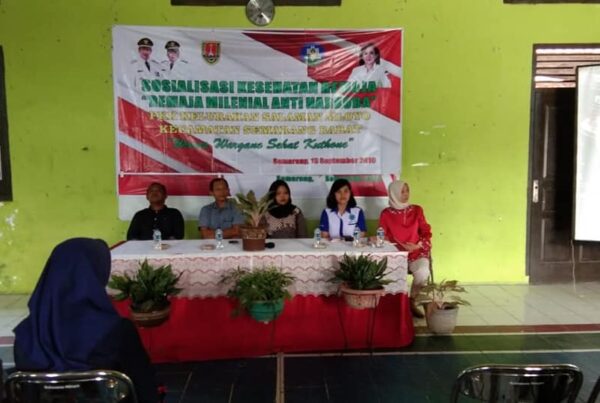 Sosialisasi Kesehatan Remaja, Generasi Milenial Anti Narkoba di Balai Kelurahan Salaman Mloyo Sosialisasi Kesehatan Remaja, Generasi Milenial Anti Narkoba di Balai Kelurahan Salaman Mloyo