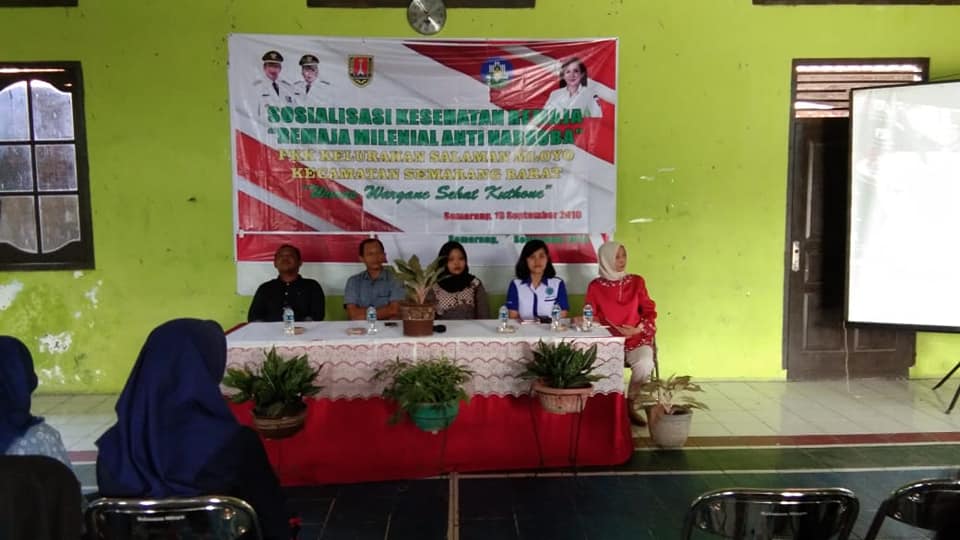 Sosialisasi Kesehatan Remaja, Generasi Milenial Anti Narkoba di Balai Kelurahan Salaman Mloyo Sosialisasi Kesehatan Remaja, Generasi Milenial Anti Narkoba di Balai Kelurahan Salaman Mloyo
