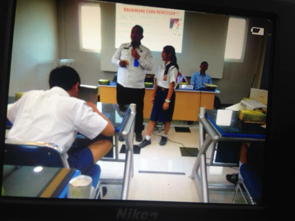 BNNP Jateng ingatkan kepada pelajar SMP YSKI Semarang narkoba menyasar anak usia dini BNNP Jateng ingatkan kepada pelajar SMP YSKI Semarang narkoba menyasar anak usia dini