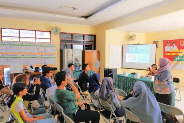 Sosialisasi Kesehatan Remaja "Remaja Milenial Stop Merokok, Miras dan Narkoba" di Tawangsari Semarang Sosialisasi Kesehatan Remaja "Remaja Milenial Stop Merokok, Miras dan Narkoba" di Tawangsari Semarang