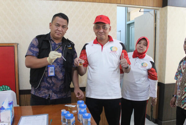 Hari Dharma Karyadhika ke 74, BNNP Jateng lakukan tes urin beberapa lapas