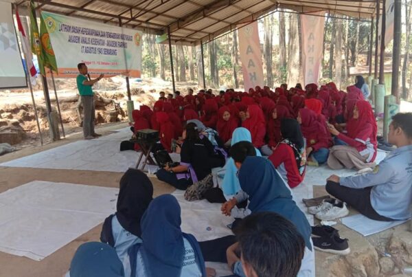 Desiminasi Informasi Melalui Insert Konten Bersama Akademi Analis Kesehatan 17 Agustus 1945 Desiminasi Informasi Melalui Insert Konten Bersama Akademi Analis Kesehatan 17 Agustus 1945