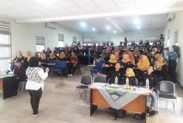 Seminar TOT Bagi Anggota Baru UKM Gerhana UNNES Seminar TOT Bagi Anggota Baru UKM Gerhana UNNES