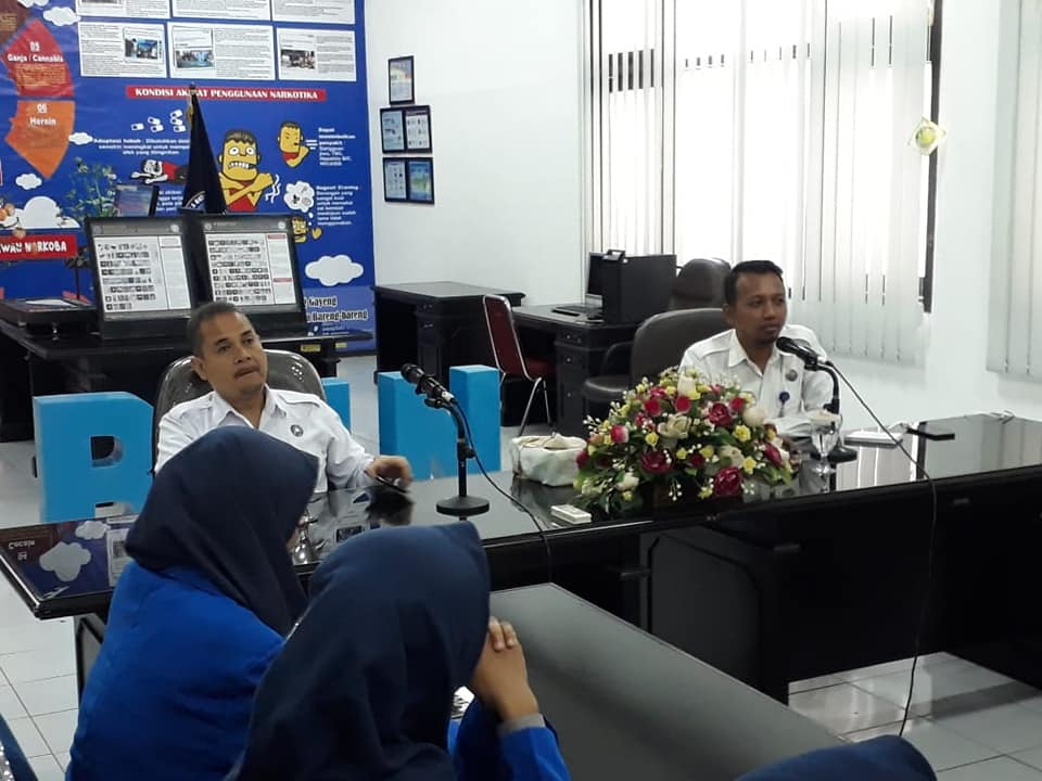 Sosialisasi bahaya narkoba dalam kunjungan UKM Gerakan Mahasiswa Anti Napza (GEMA) Universitas Muhammadiyah Semarang Sosialisasi bahaya narkoba dalam kunjungan UKM Gerakan Mahasiswa Anti Napza (GEMA) Universitas Muhammadiyah Semarang