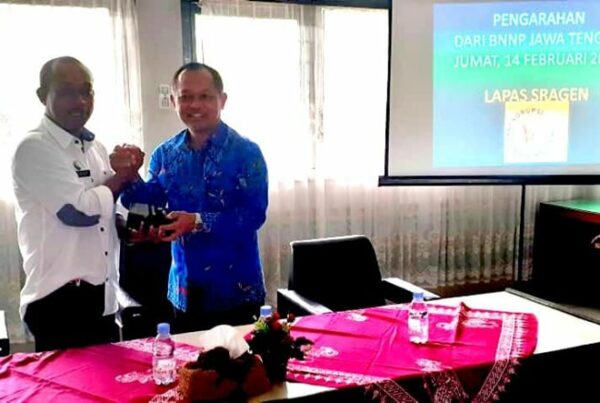 BNN Jateng Berikan Alat Pendeteksi HP ke LP Sragen