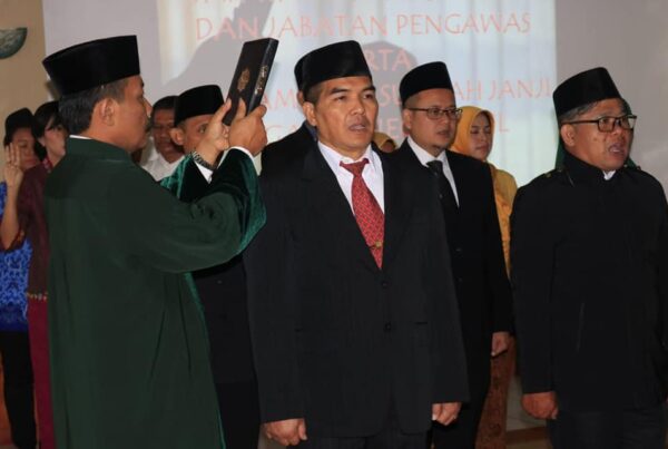 Upacara Pelantikan Pejabat Administrator dan Pengawas dan Pengambilan sumpah PNS di Lingkungan BNNP Jawa Tengah