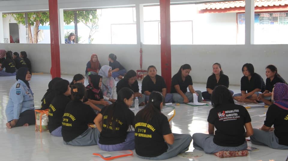 Rehabilitasi Sosial Bagi Warga Binaan Permasyarakatan (WBP) Pengguna Narkotika di Lapas Perempuan Semarang Rehabilitasi Sosial Bagi Warga Binaan Permasyarakatan (WBP) Pengguna Narkotika di Lapas Perempuan Semarang