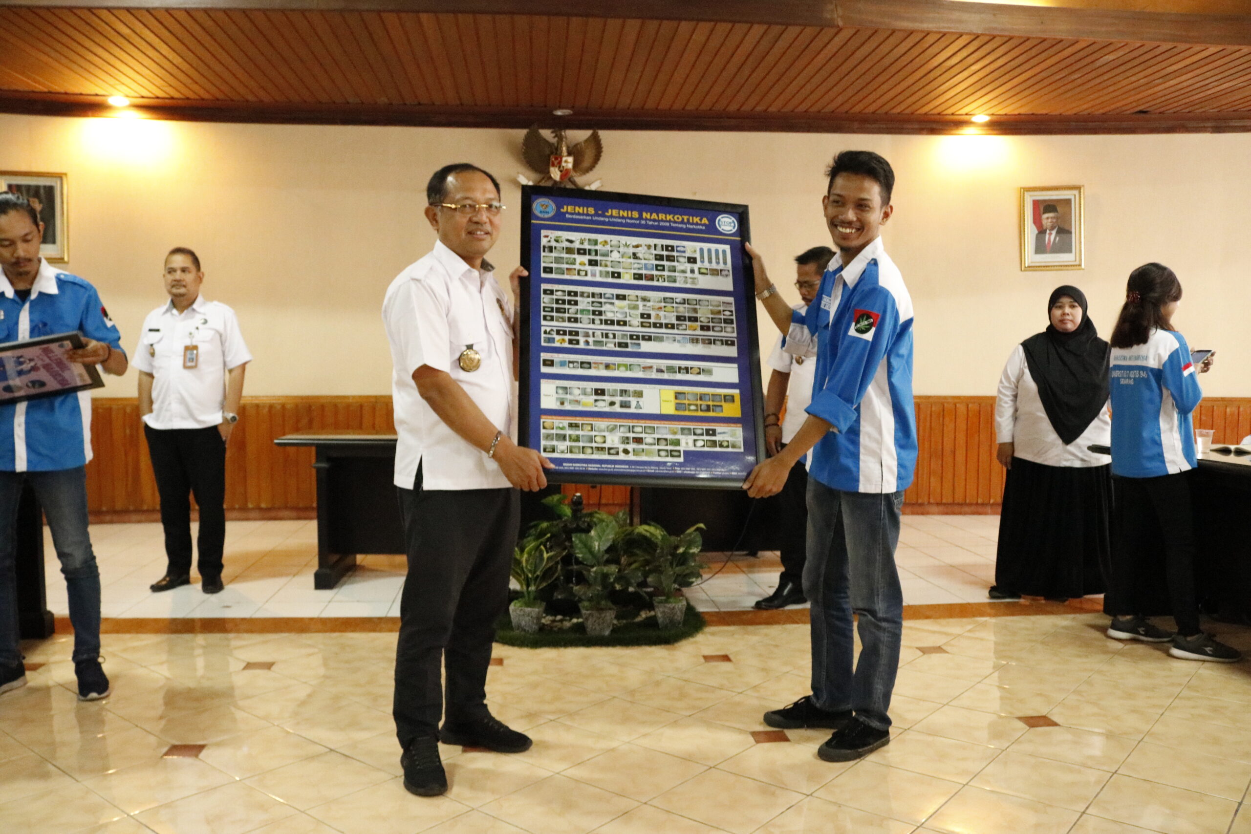 BNNP Jateng menerima kunjungan Mahasiswa UKM MAN 17 Untag Semarang BNNP Jateng menerima kunjungan Mahasiswa UKM MAN 17 Untag Semarang
