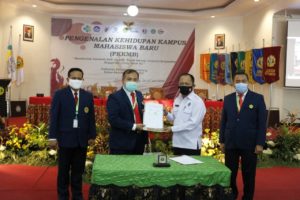 Penandatanganan Nota Kesepahaman (MoU) antara BNNP Jawa Tengah dengan Poltekkes Semarang Penandatanganan Nota Kesepahaman (MoU) antara BNNP Jawa Tengah dengan Poltekkes Semarang