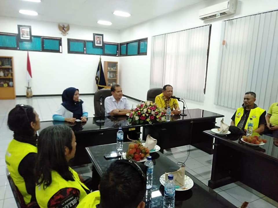 Kunjungan Klub Motor TAB (Tiger Association Bandung) ke BNNP Jateng dalam rangka kampanye Stop Narkoba, jumat (29/11/2019) Kunjungan Klub Motor TAB (Tiger Association Bandung) ke BNNP Jateng dalam rangka kampanye Stop Narkoba, jumat (29/11/2019)