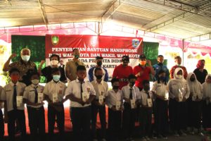 MIDER PRAJA BERSAMA WALIKOTA SURAKARTA DAN KEPALA BNNP JAWA TENGAH DILANJUTKAN TALKSHOW SERTA PERESMIAN GEDUNG KANTOR DAN KLINIK PRATAMA REHABILITASI NGUDI WARAS BNN KOTA SURAKARTA