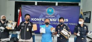 Press Release Pengungkapan Kasus Narkotika Jenis Sabu di Wilayah Solo Raya dan Ganja di Wilayah Kendal Di Jawa Tengah Press Release Pengungkapan Kasus Narkotika Jenis Sabu di Wilayah Solo Raya dan Ganja di Wilayah Kendal Di Jawa Tengah