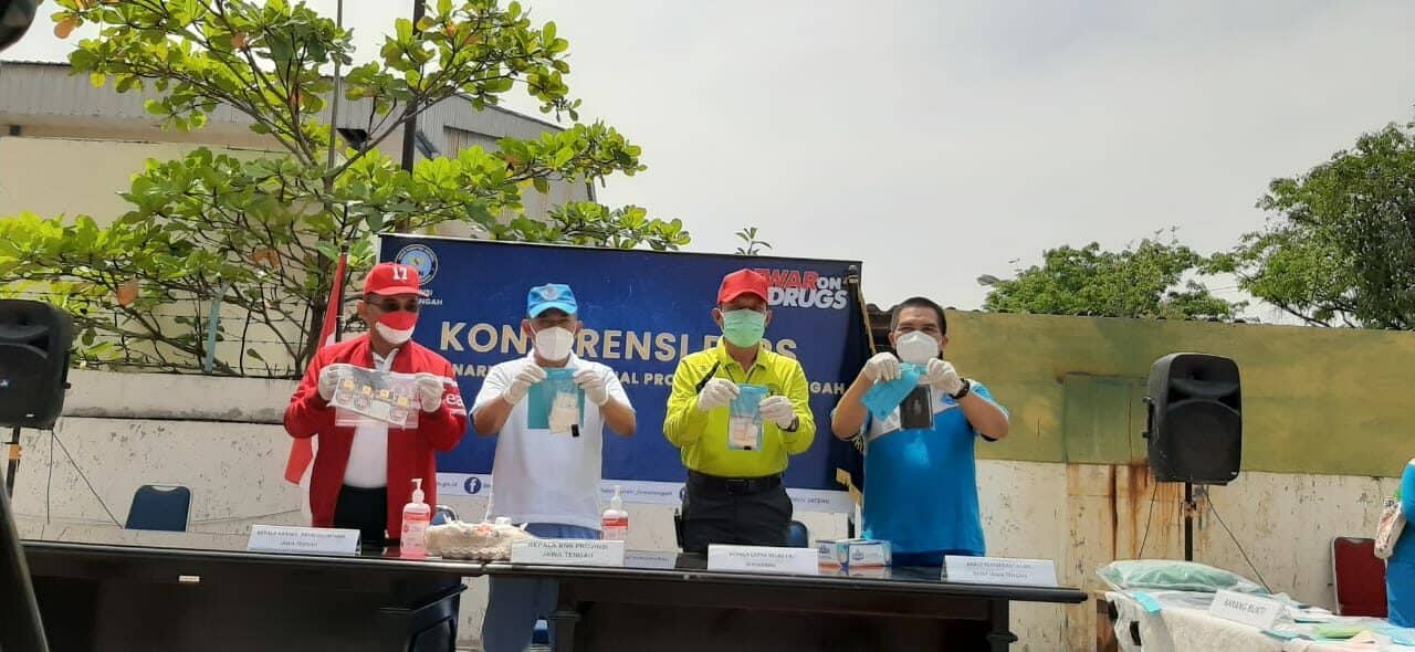 Pengungkapan Kasus Penggagalan Penyelundupan Narkotika Jenis Sabu Ke Lapas Kelas I A Kedungpane Semarang Oleh Jaringan Ceming Operasi Bersama BNNP Jateng - Lapas Kelas I A Kedungpane Semarang - Lapas Kelas II B Tegal Pengungkapan Kasus Penggagalan Penyelundupan Narkotika Jenis Sabu Ke Lapas Kelas I A Kedungpane Semarang Oleh Jaringan Ceming Operasi Bersama BNNP Jateng – Lapas Kelas I A Kedungpane Semarang – Lapas Kelas II B Tegal