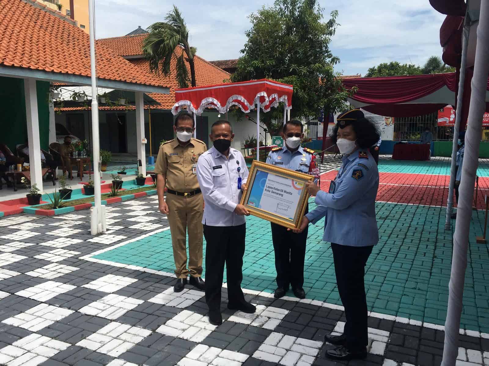 BNN Provinsi Jateng Dan Kemenkumham Jateng Bangun Sinergi Launching Lapas Bersinar Kelas IIA Wanita Semarang BNN Provinsi Jateng Dan Kemenkumham Jateng Bangun Sinergi Launching Lapas Bersinar Kelas IIA Wanita Semarang